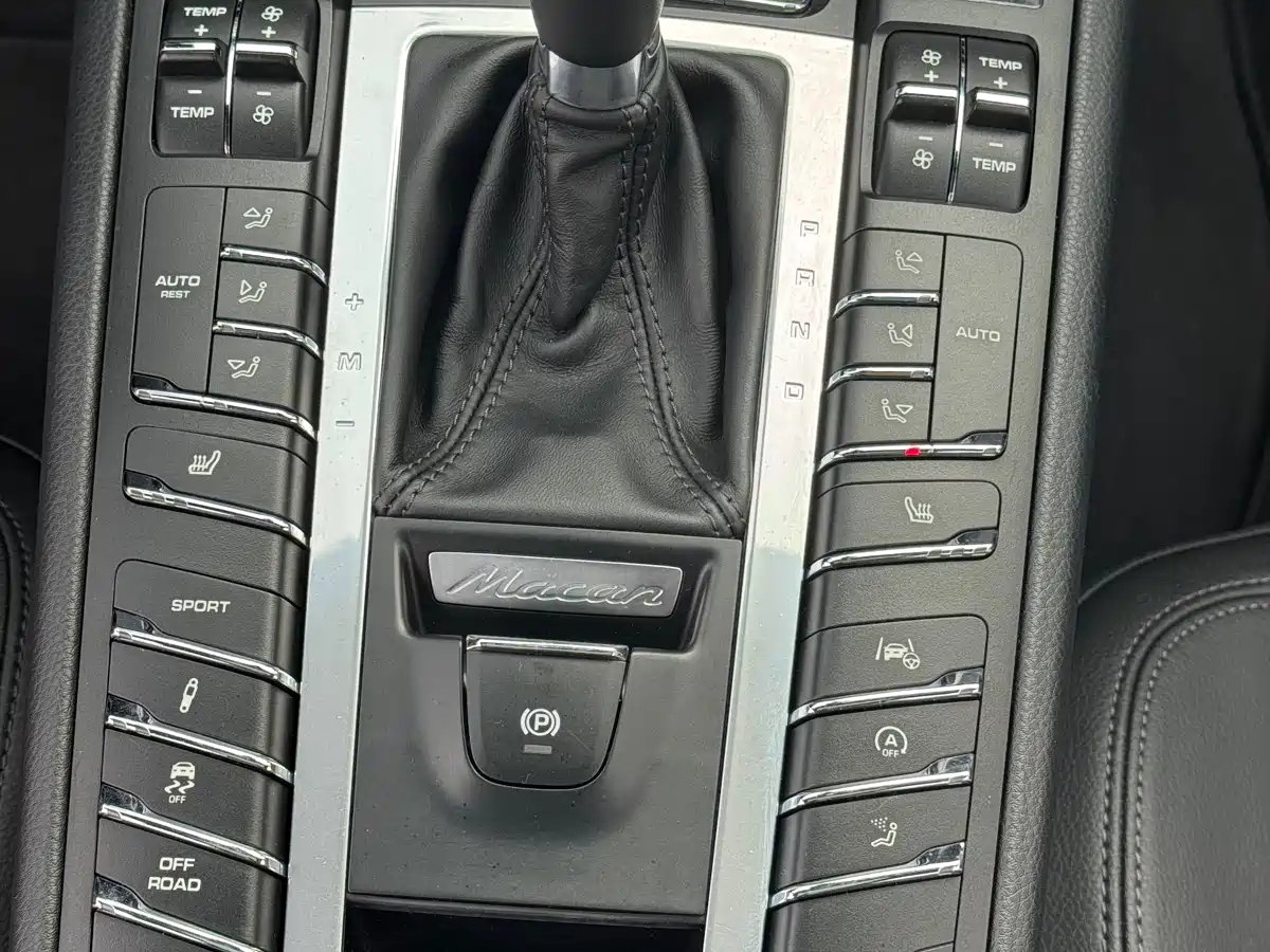 Porsche Macan 2018 Macan 2.0T фото 9