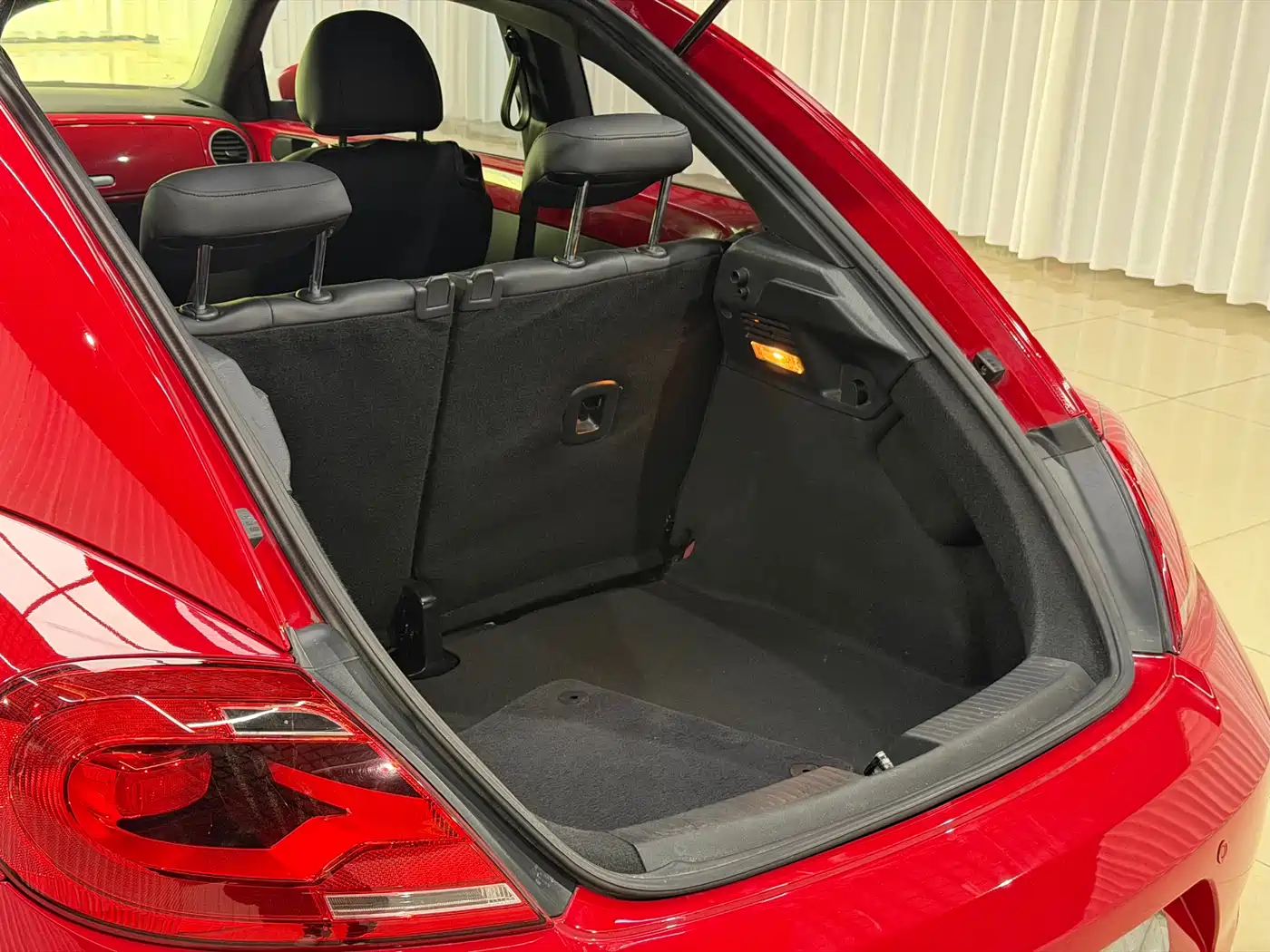 Volkswagen Beetle 2015 180TSI фото 9
