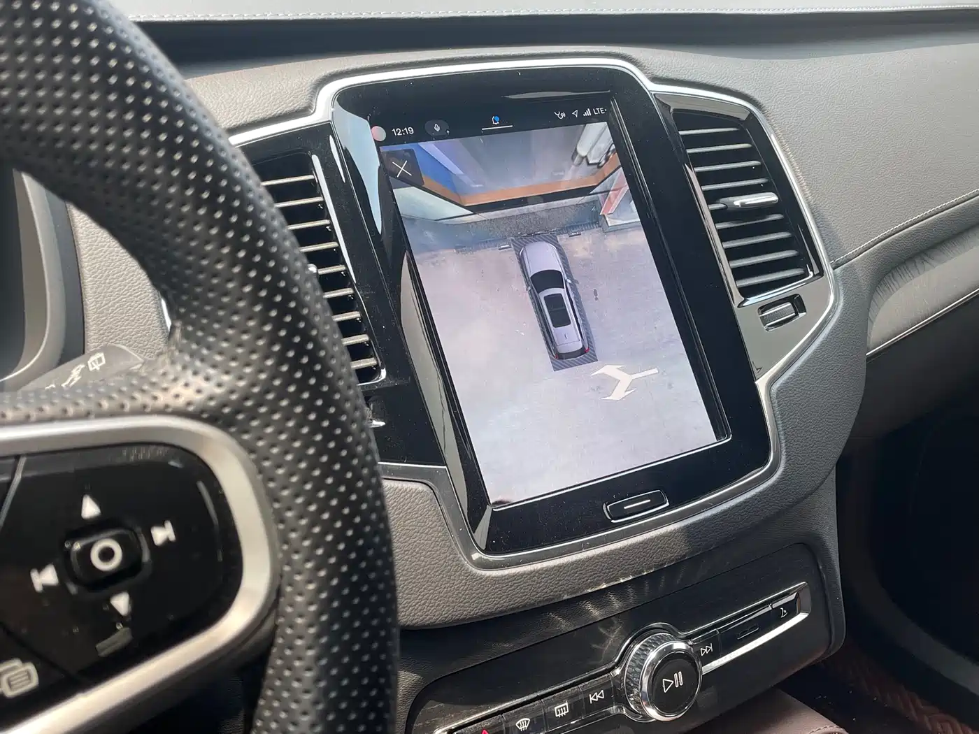 VOLVO XC90 PLUG-IN HYBRID