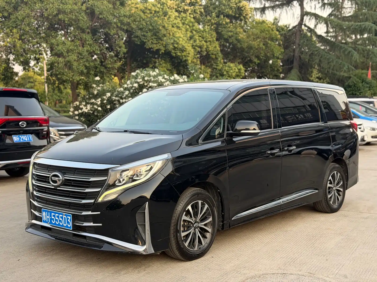 Фото 1 - GAC Trumpchi M8