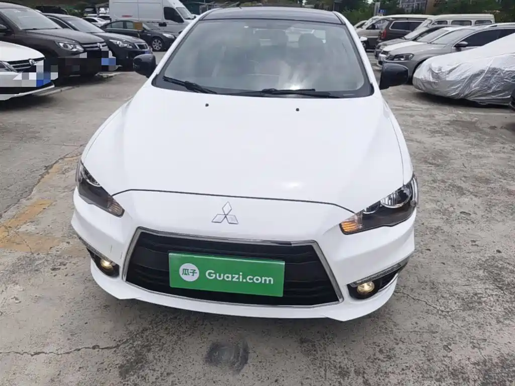 Mitsubishi Lancer EX 2016 1.8L CVT Black & White Replica фото 3