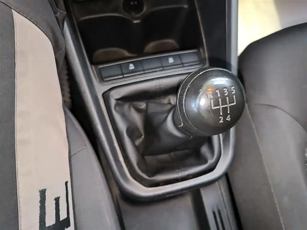Volkswagen Santana 2021 1.5L Manual Trend Edition фото 14