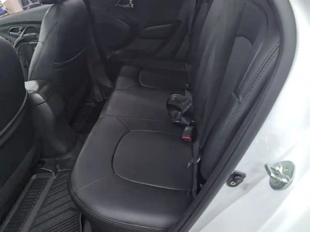 Hyundai Beijing Hyundai ix35 2015 2.0L Automatic 2WD Comfort China V фото 17
