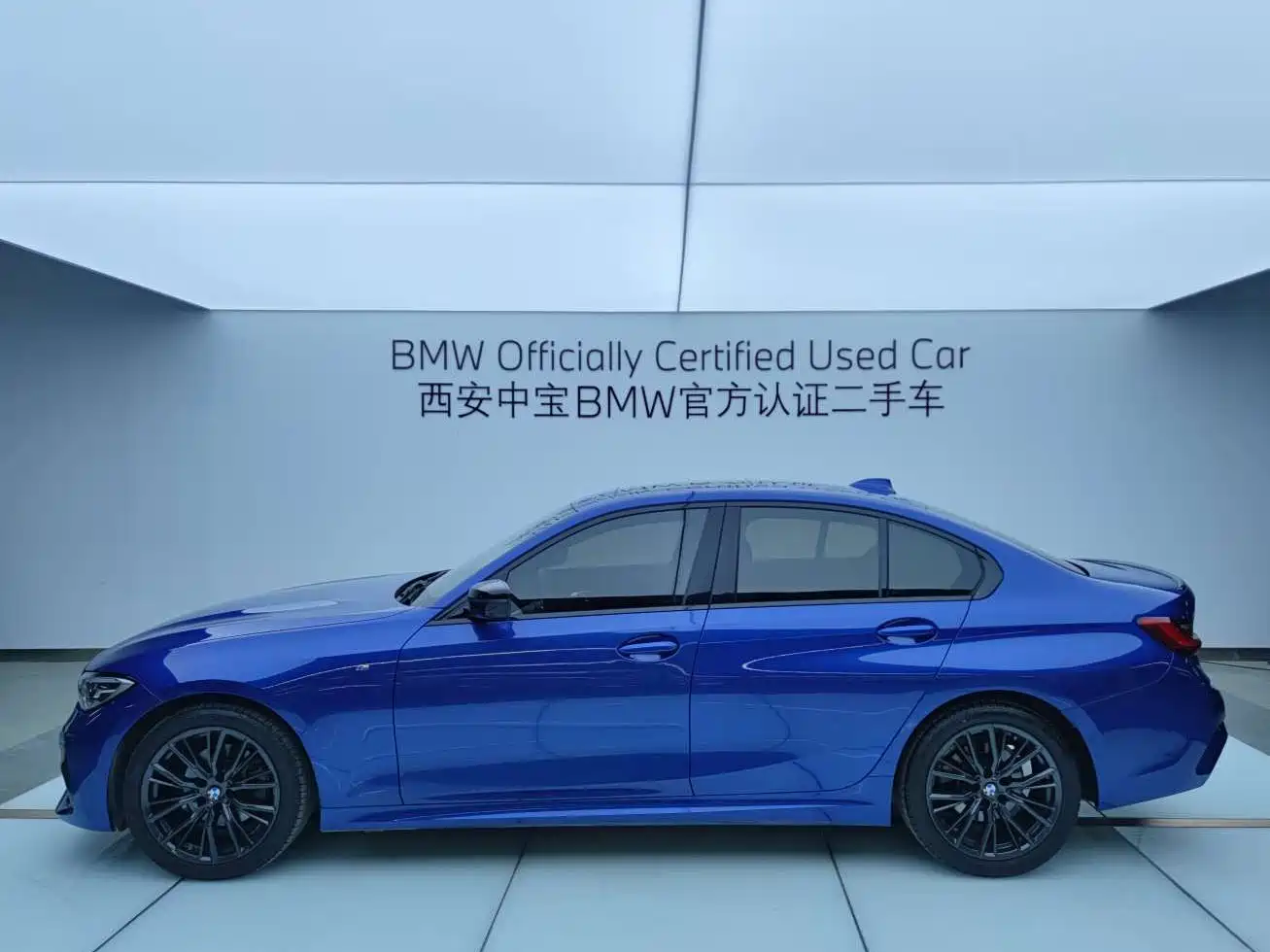 BMW 3 Series 2020 325i M Sport Black Night Package фото 3