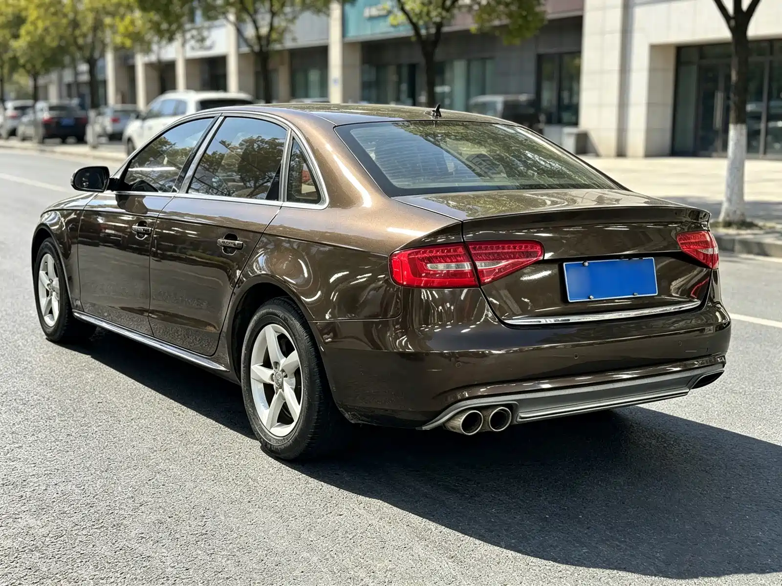 Photo 6 - Audi A4L