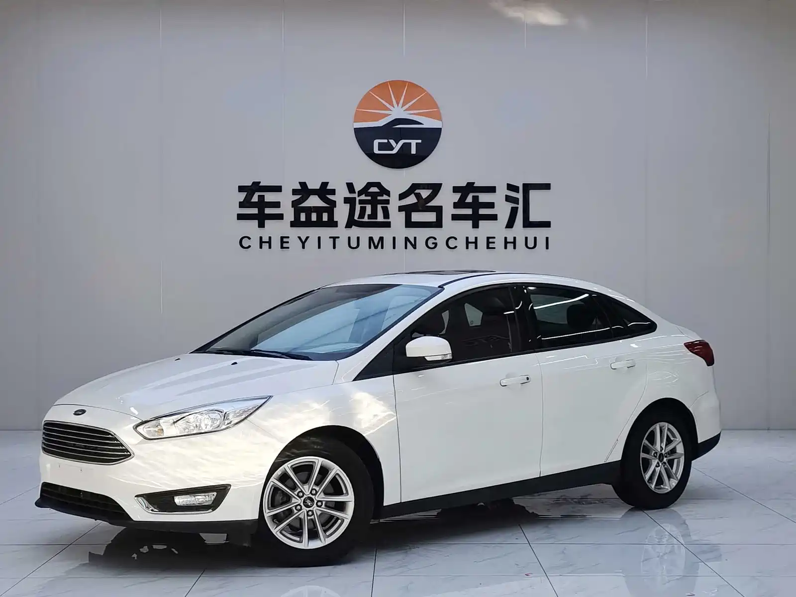 Фото 1 - Ford Focus