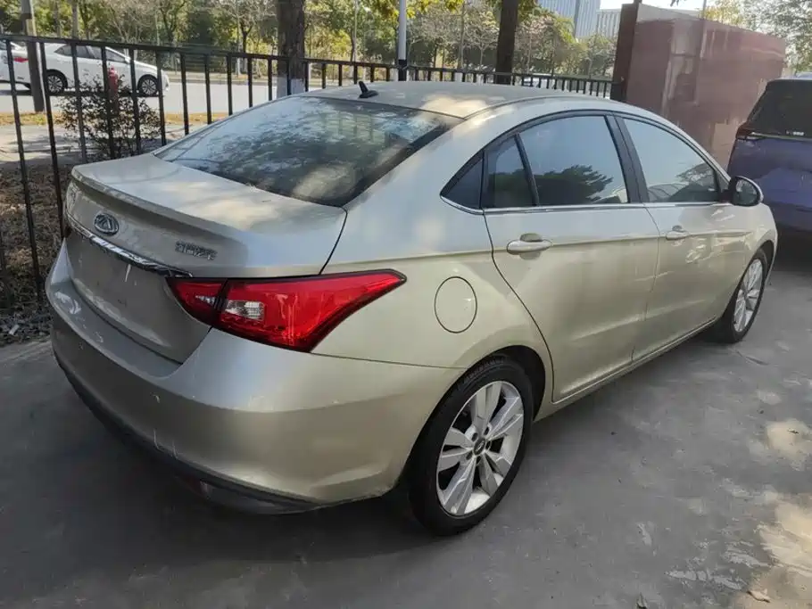 Photo 3 - Chery Arrizo 5