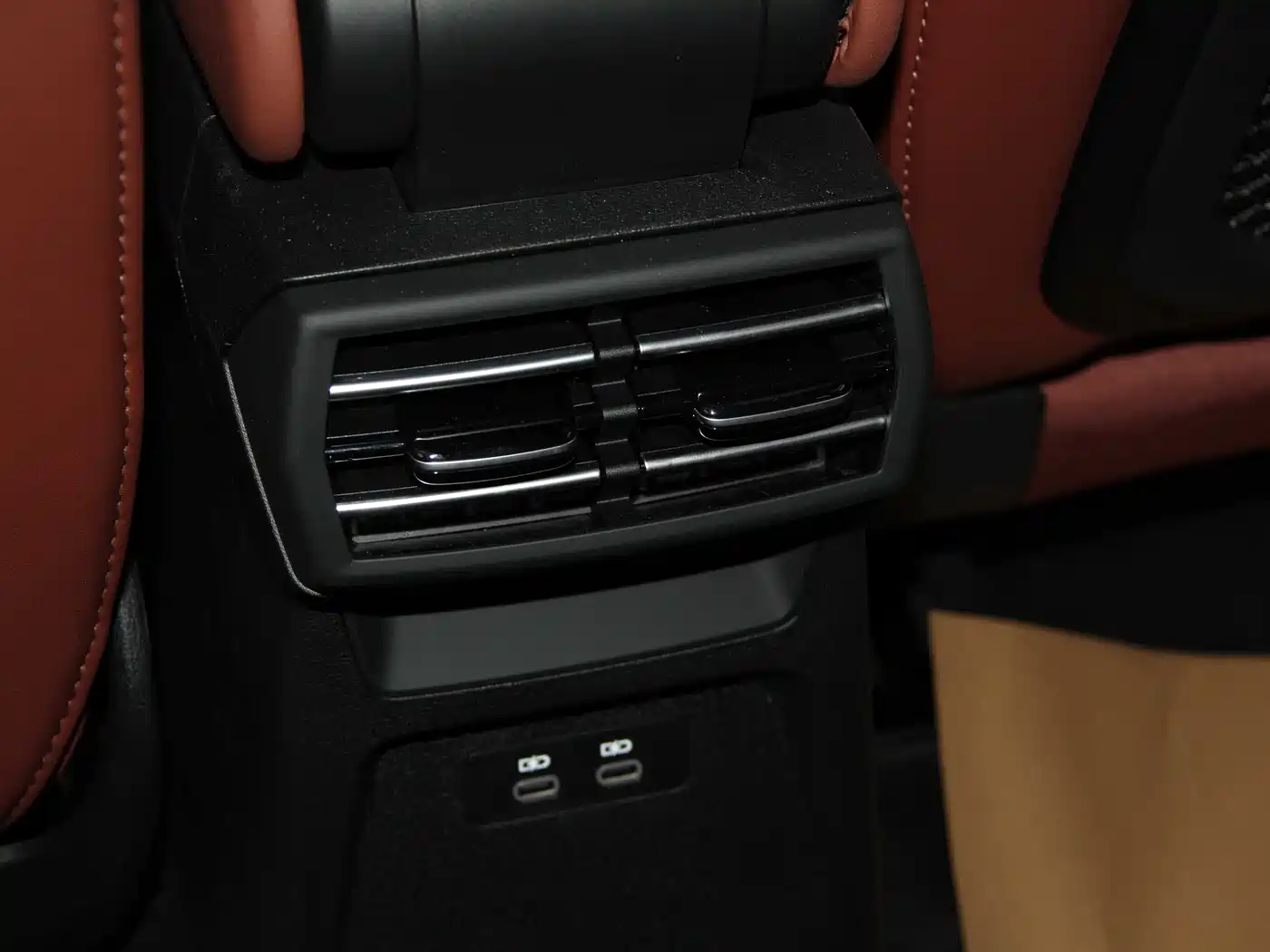 Audi A3 2025 Facelift Sportback 35TFSI Flying Spur Premium фото 17