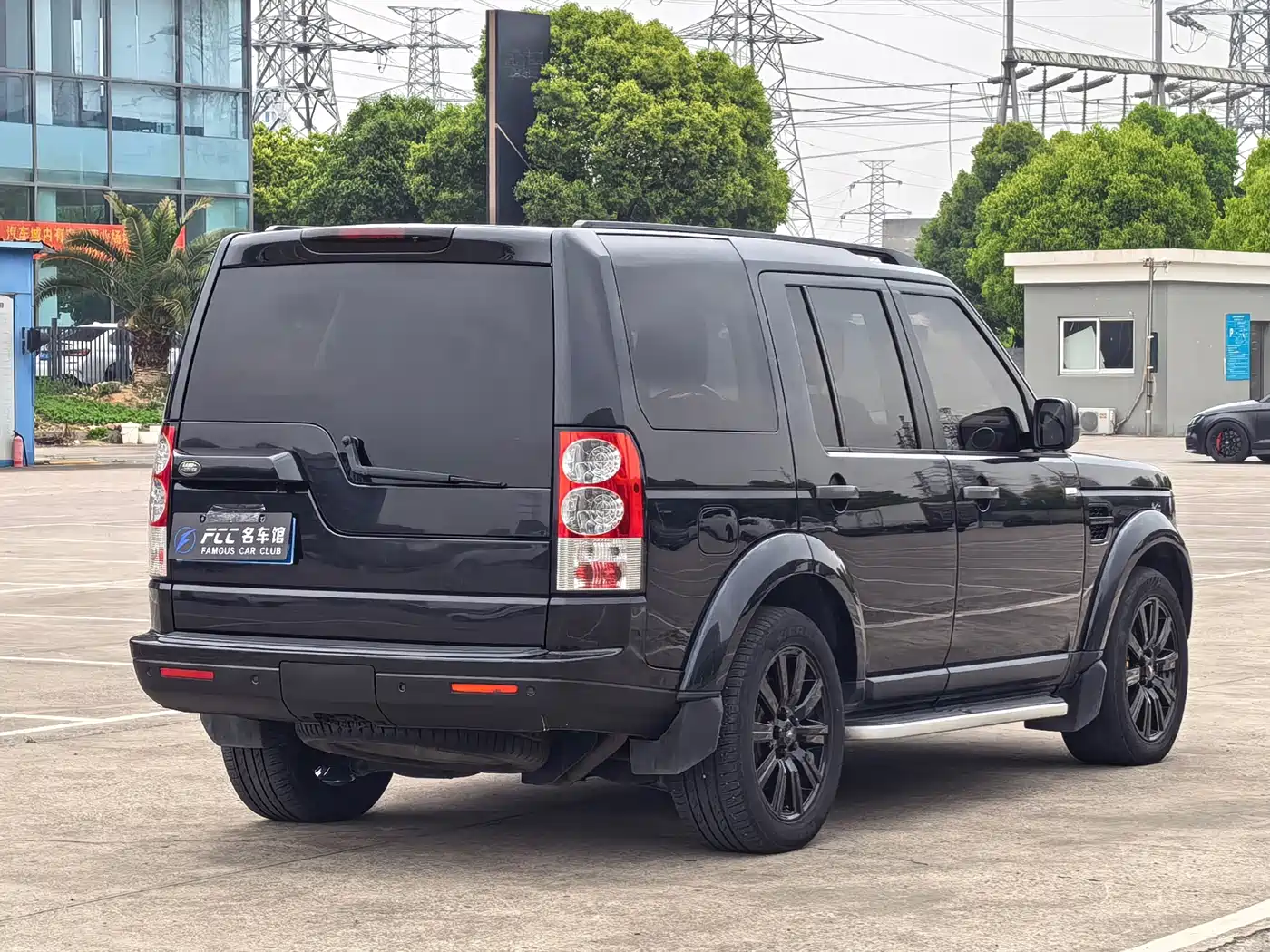 Фото 4 - Land Rover Discovery