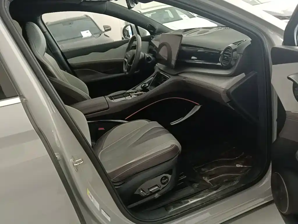 BYD Frigate 07 2024 2024 Glory Edition DM-i 205KM Flagship