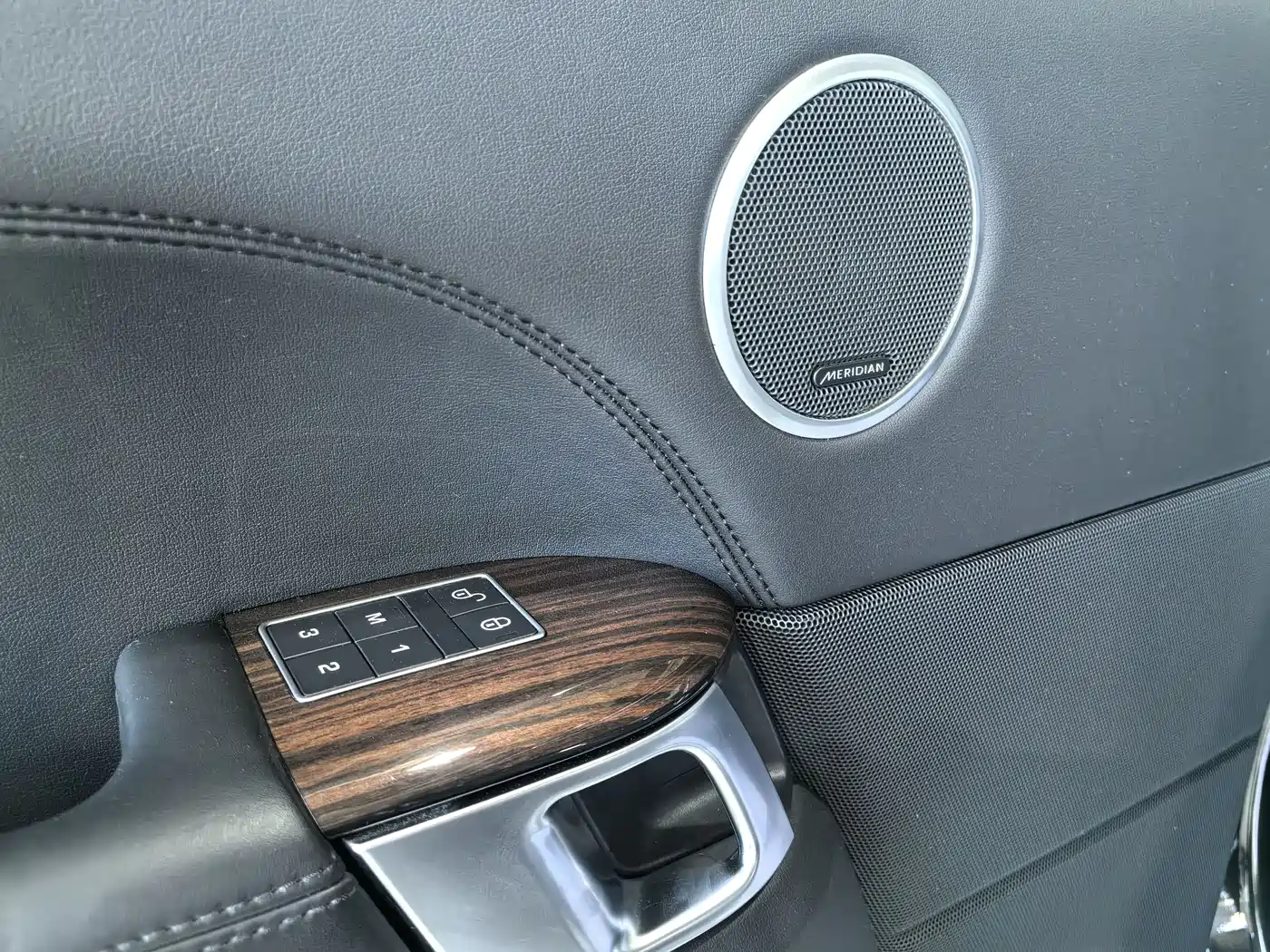 Land Rover Range Rover 2015 3.0 SC V6 Vogue фото 13