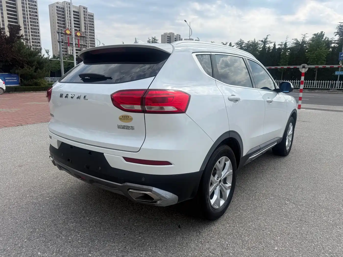 Photo 4 - Haval H6