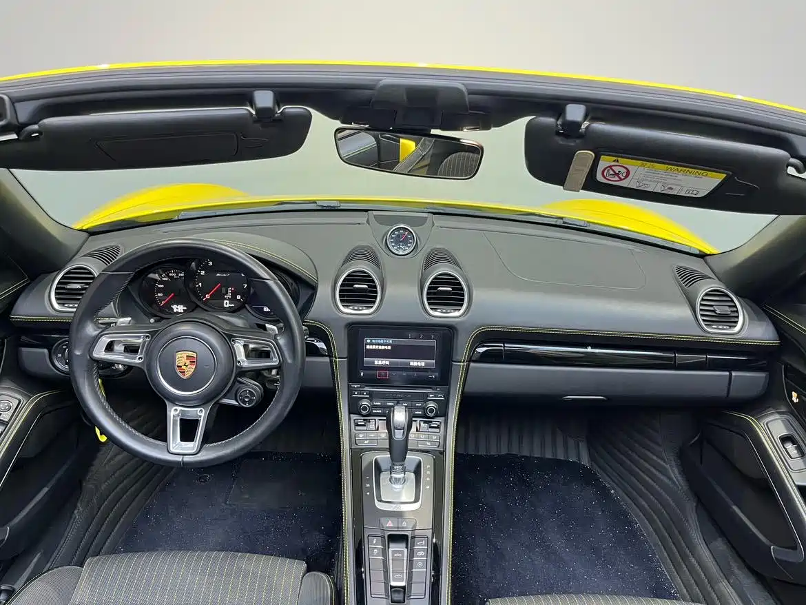 Porsche 718 2019 Boxster T 2.0T фото 13