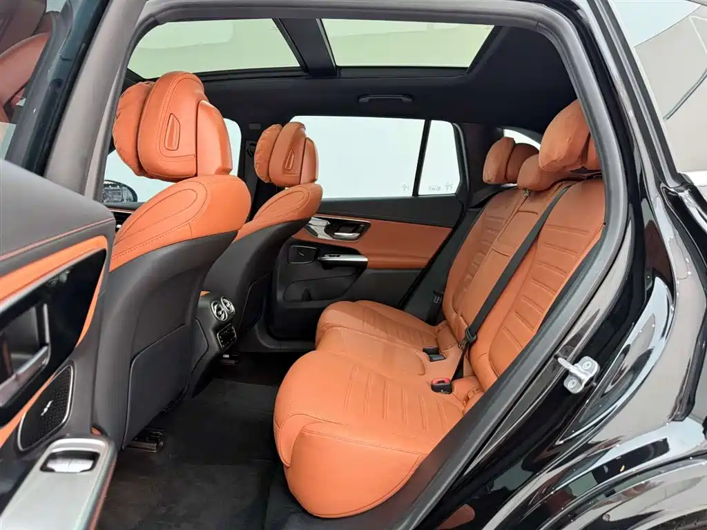 Mercedes-Benz GLC 2024 GLC 260 L 4MATIC Luxury 5-seater фото 17