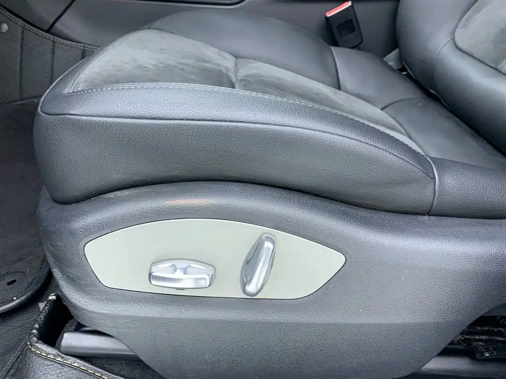 Porsche Macan 2016 Macan S 3.0T фото 26