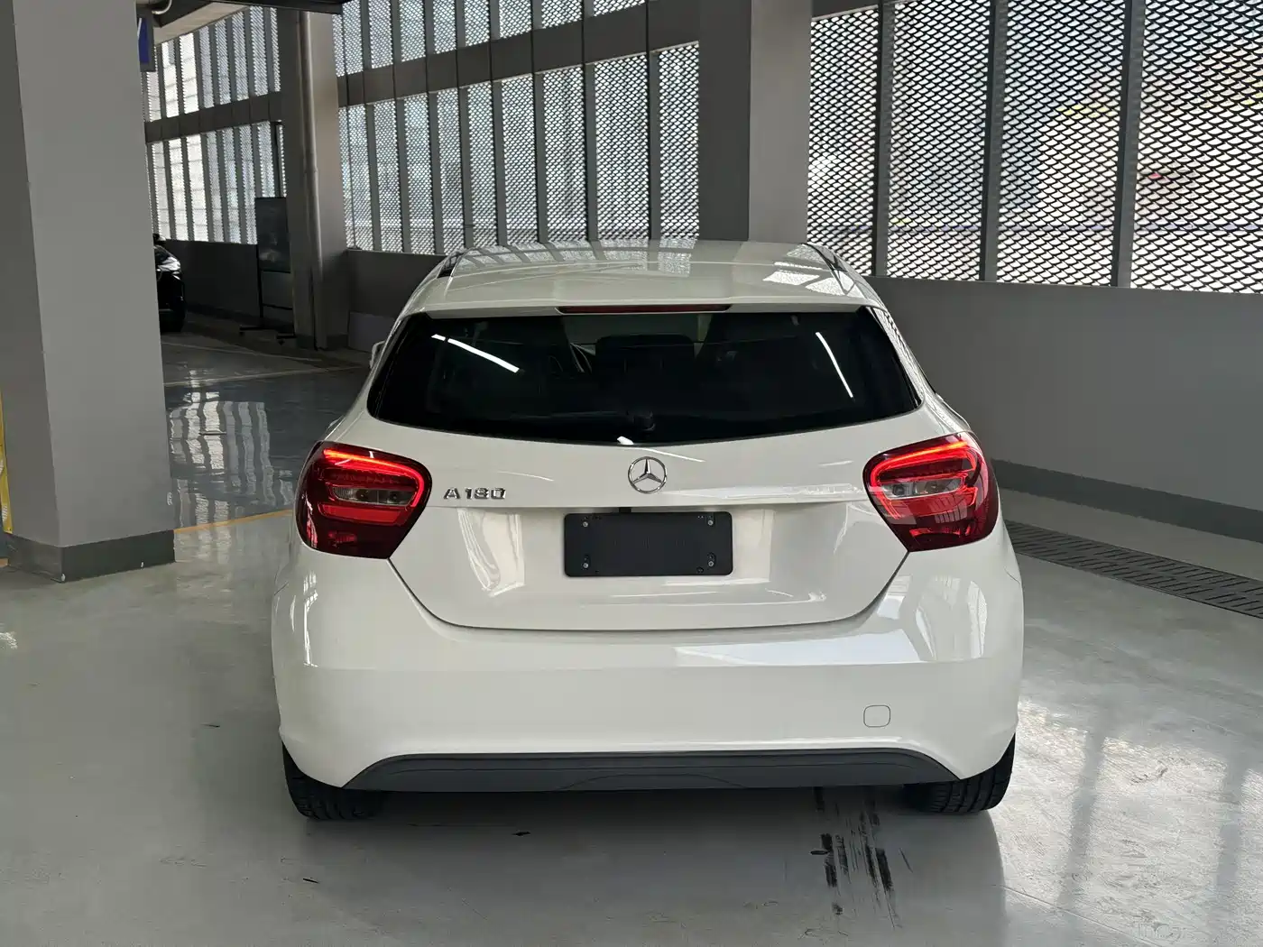 Mercedes-Benz A-Class (Import) 2016 A 180 фото 7