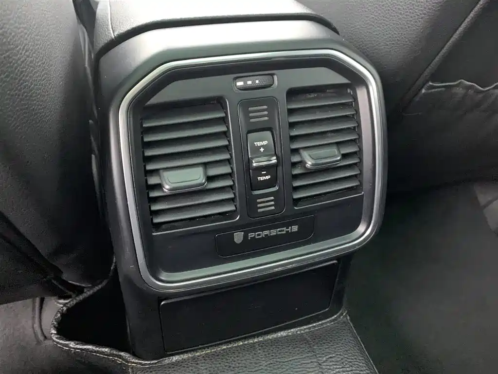 Porsche Macan 2016 Macan S 3.0T фото 24