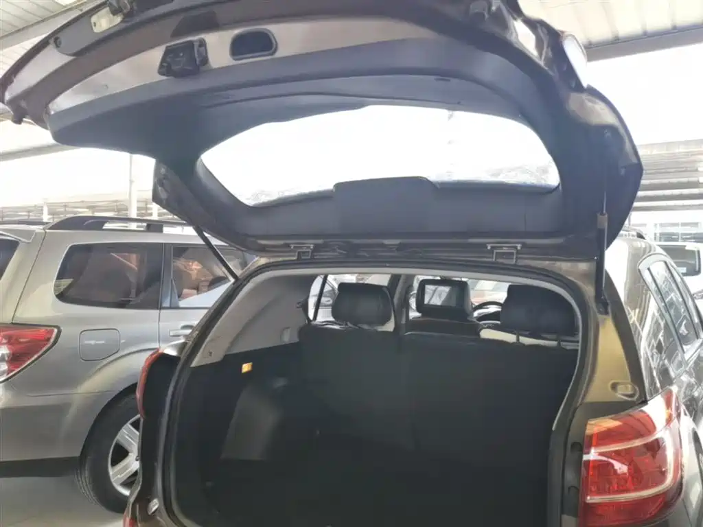 Kia Sportage 2014 2.0L Automatic 2WD GL Edition фото 19