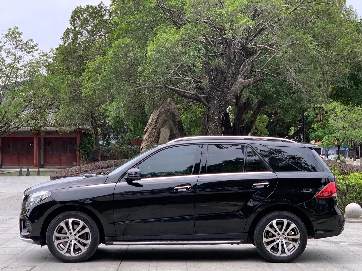 Mercedes-Benz GLE 2017 GLE 320 4MATIC Dynamic фото 13