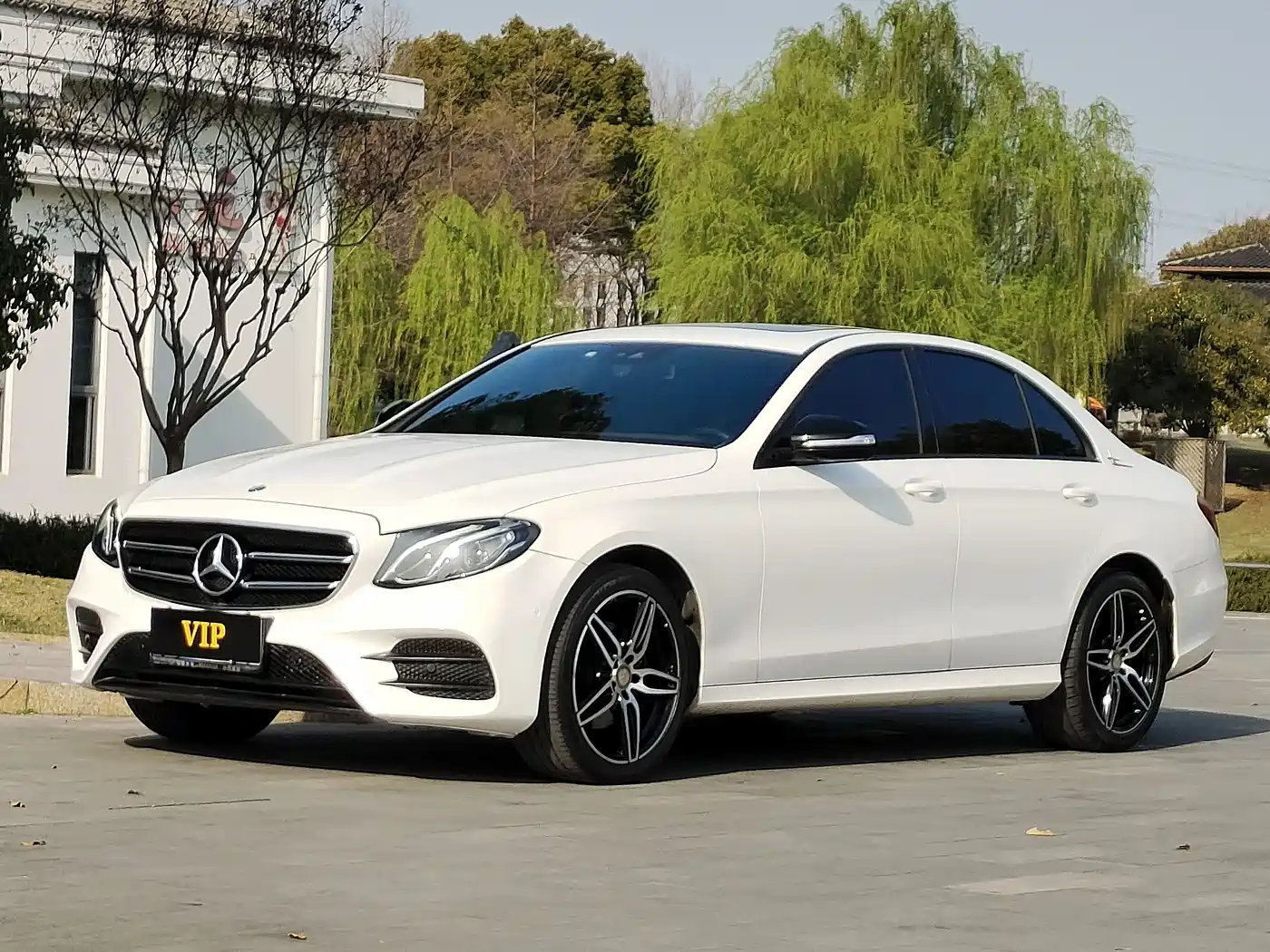 Mercedes-Benz E-Class 2017 E 200 Sport 4MATIC