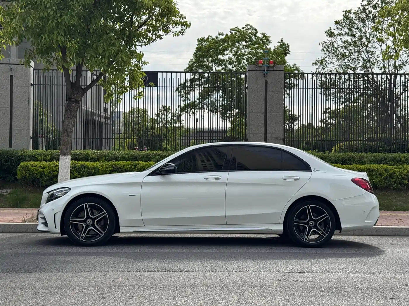 Mercedes-Benz C-Class 2021 C 260 L Sport Starry Exclusive Edition фото 3