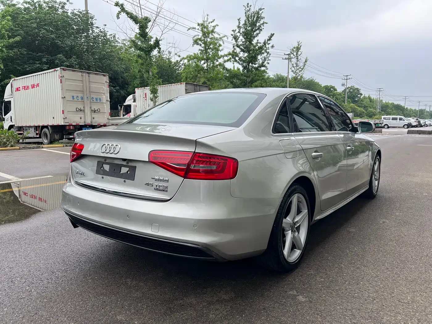 Фото 9 - Audi A4L