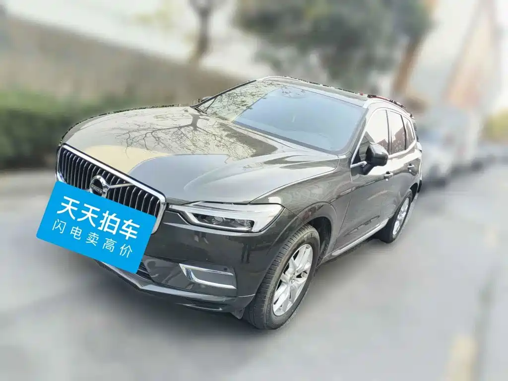Volvo XC60 2021 T5 AWD Momentum