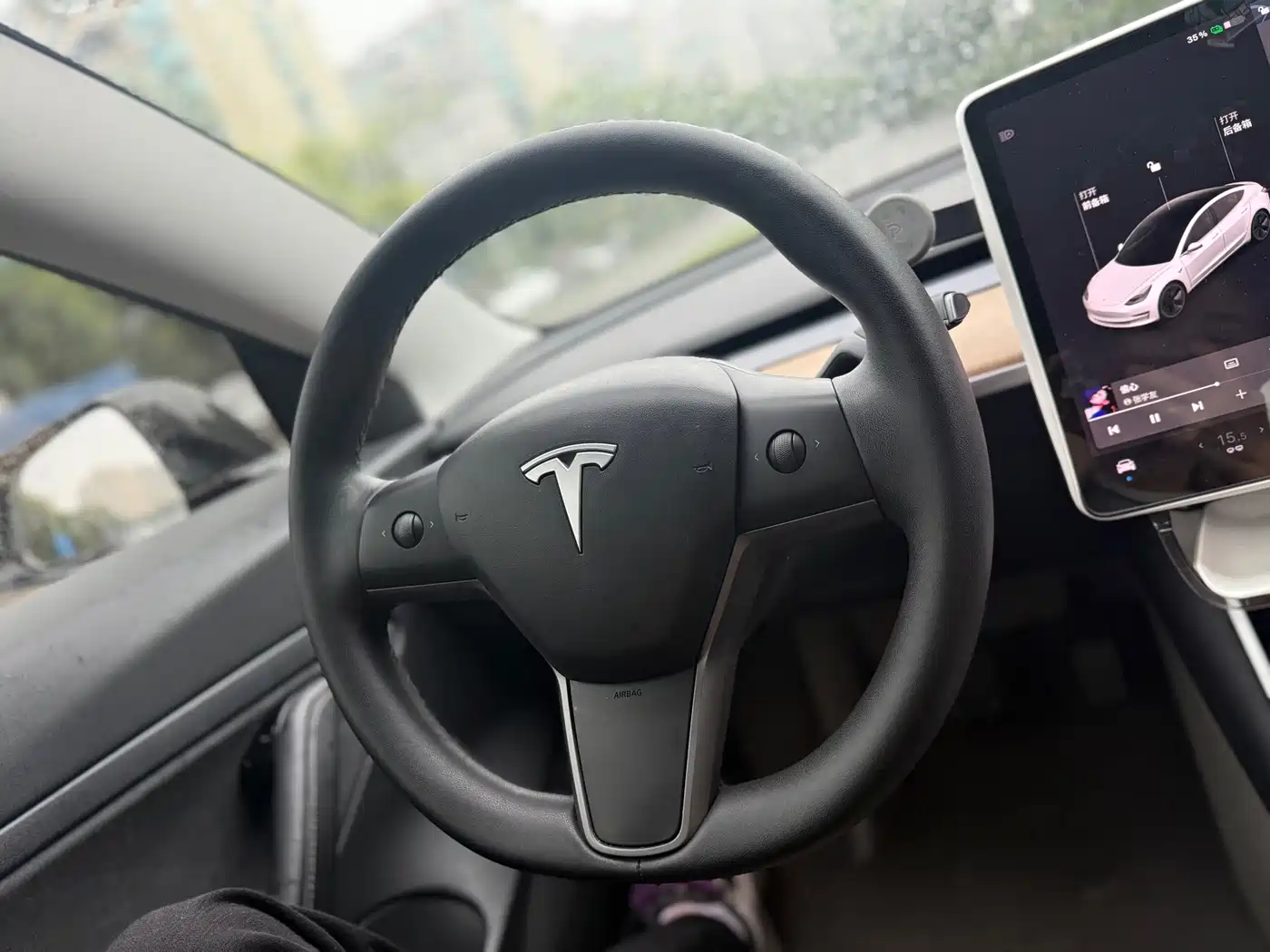 Фото 17 - Tesla Model 3