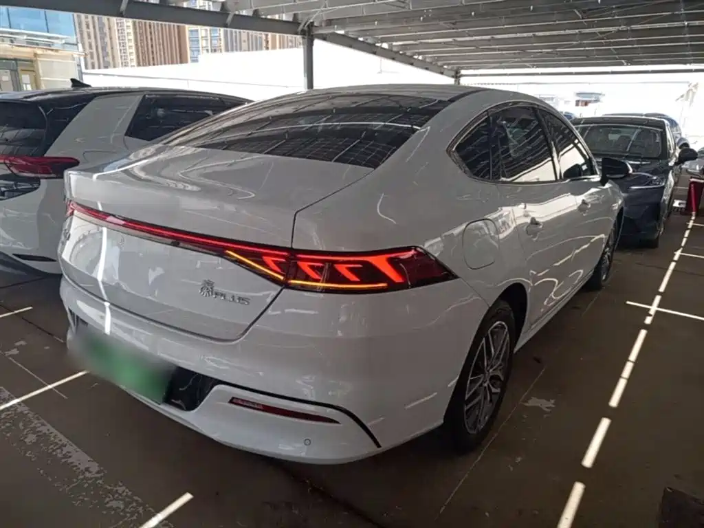 BYD Qin PLUS 2024 Glory Edition EV 510KM Leading фото 7