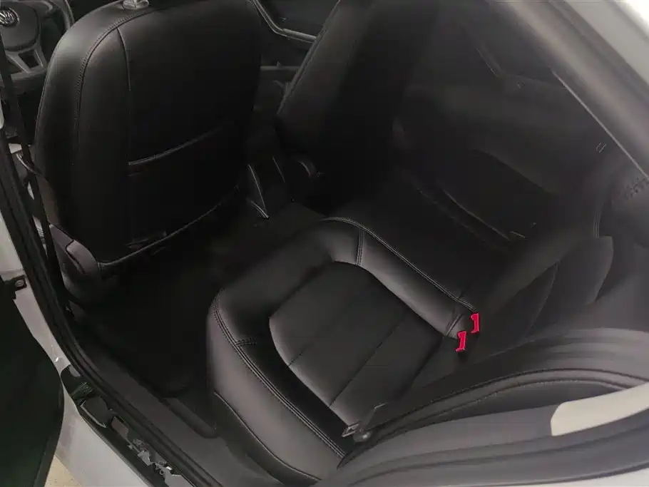 Volkswagen Jetta 2017 1.5L Automatic Fashion фото 11