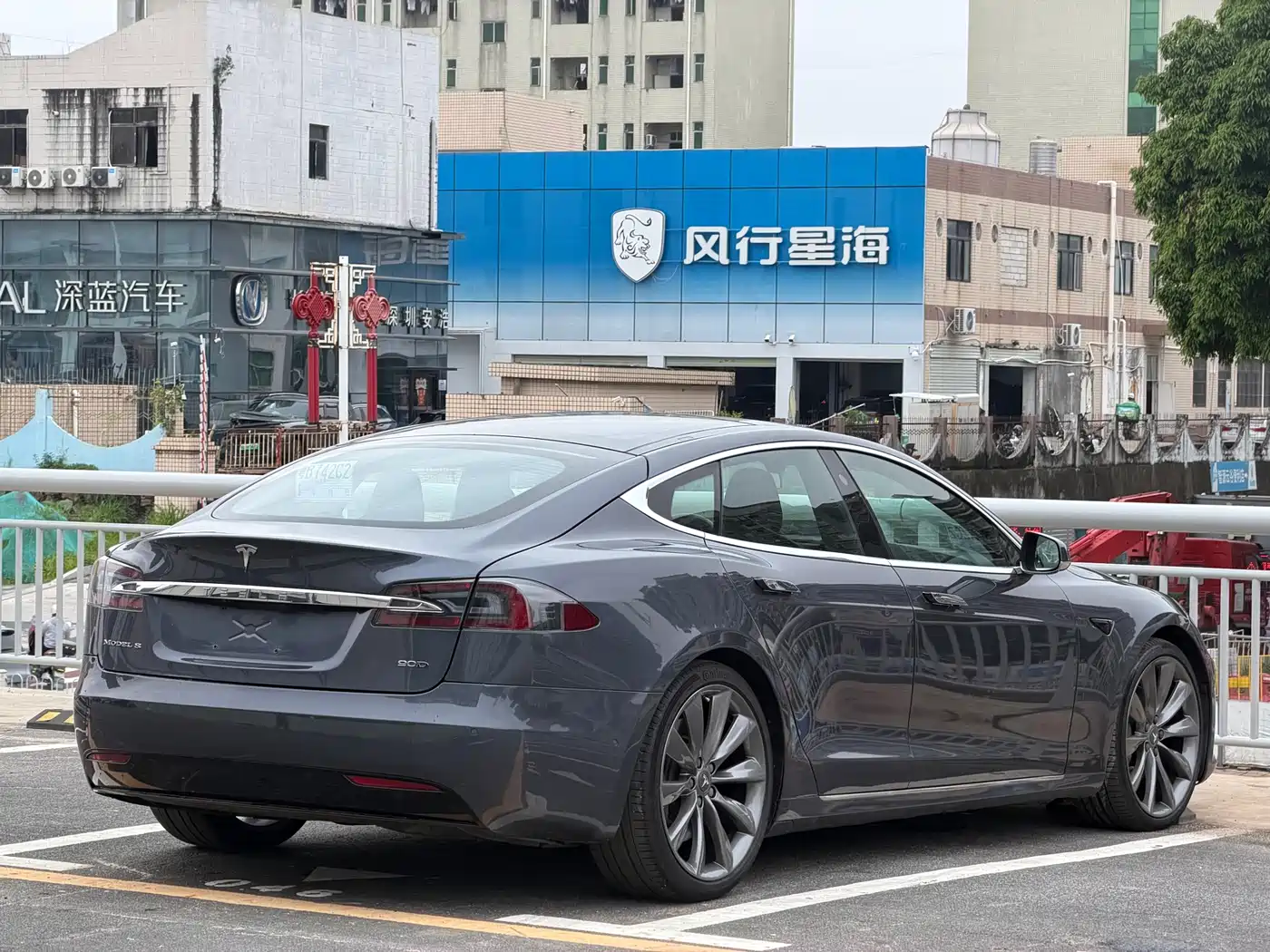 TESLA MODEL S