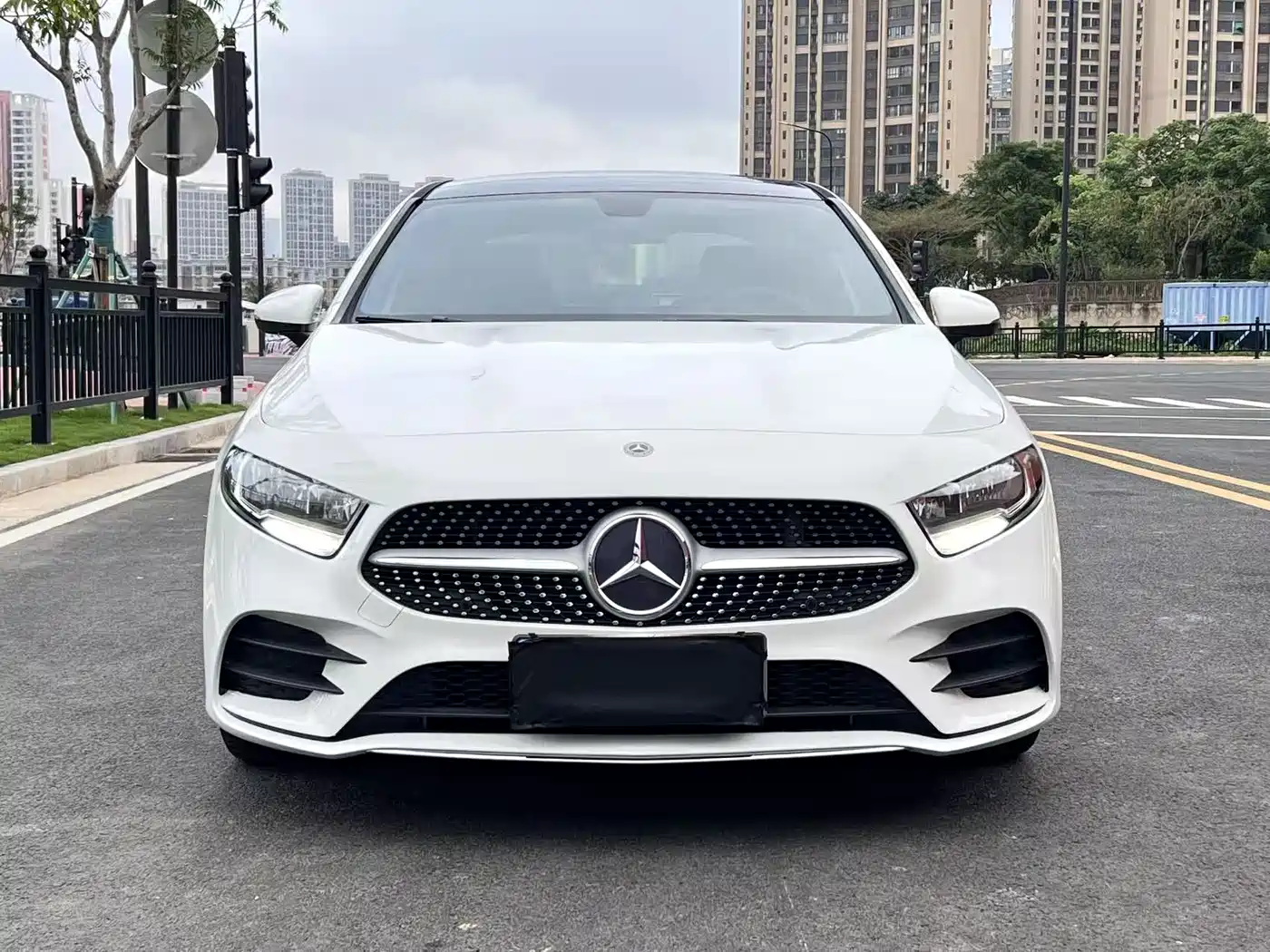 Mercedes-Benz A-Class 2020 A 180 L Sport Sedan фото 2