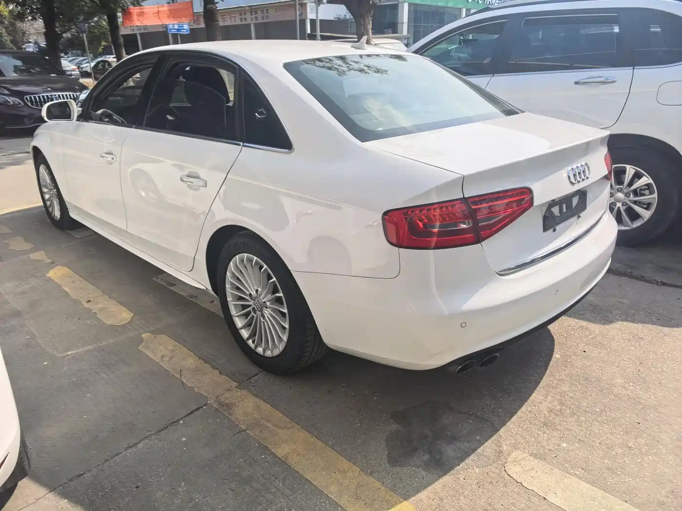 Audi A4L 2015 35 TFSI Auto Comfort фото 10