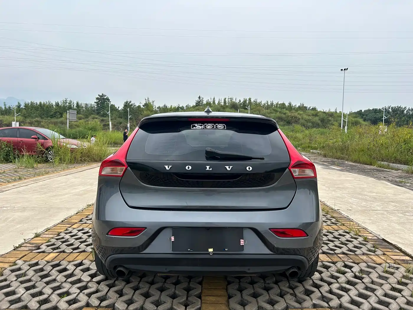 Volvo V40 2016 2014 2.0T Zhiya Edition