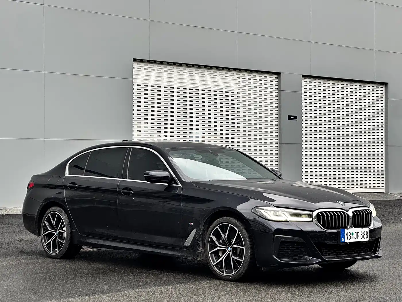 BMW 5 Series 2022 530Li Exclusive M Sport Package фото 5
