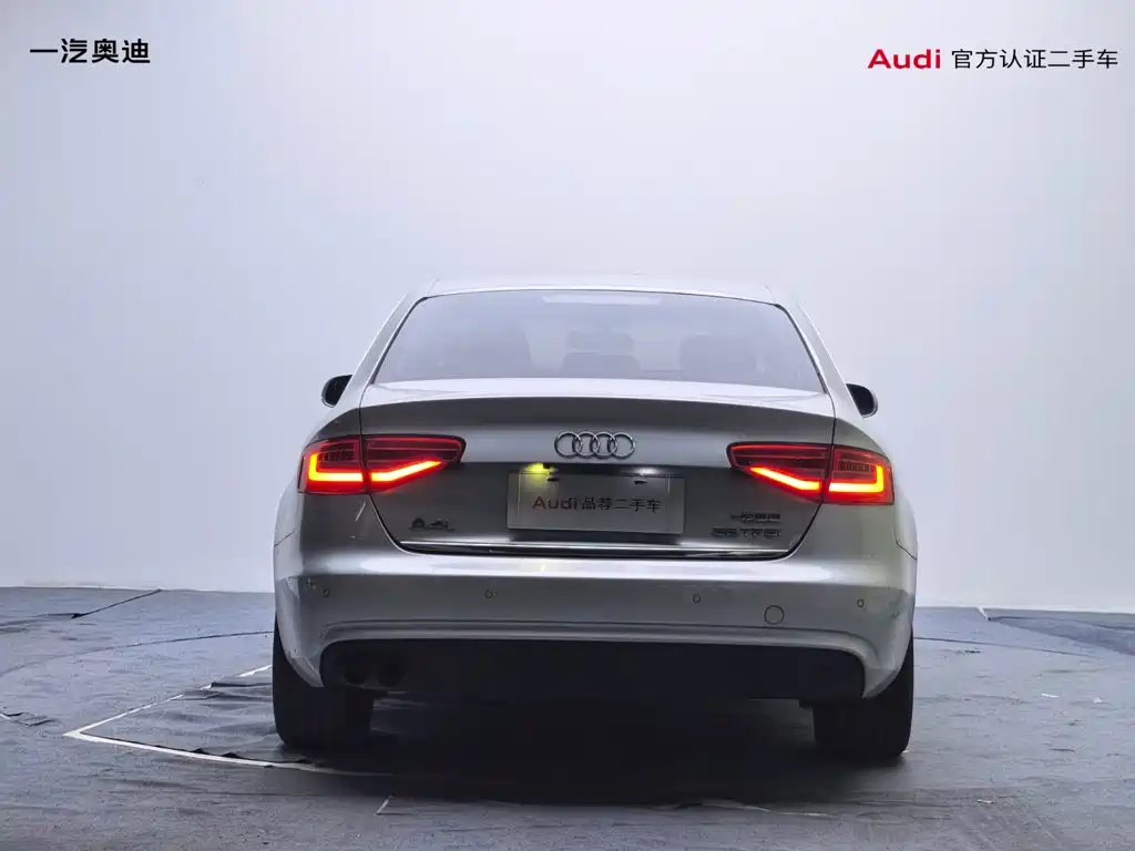 Фото 5 - Audi A4L
