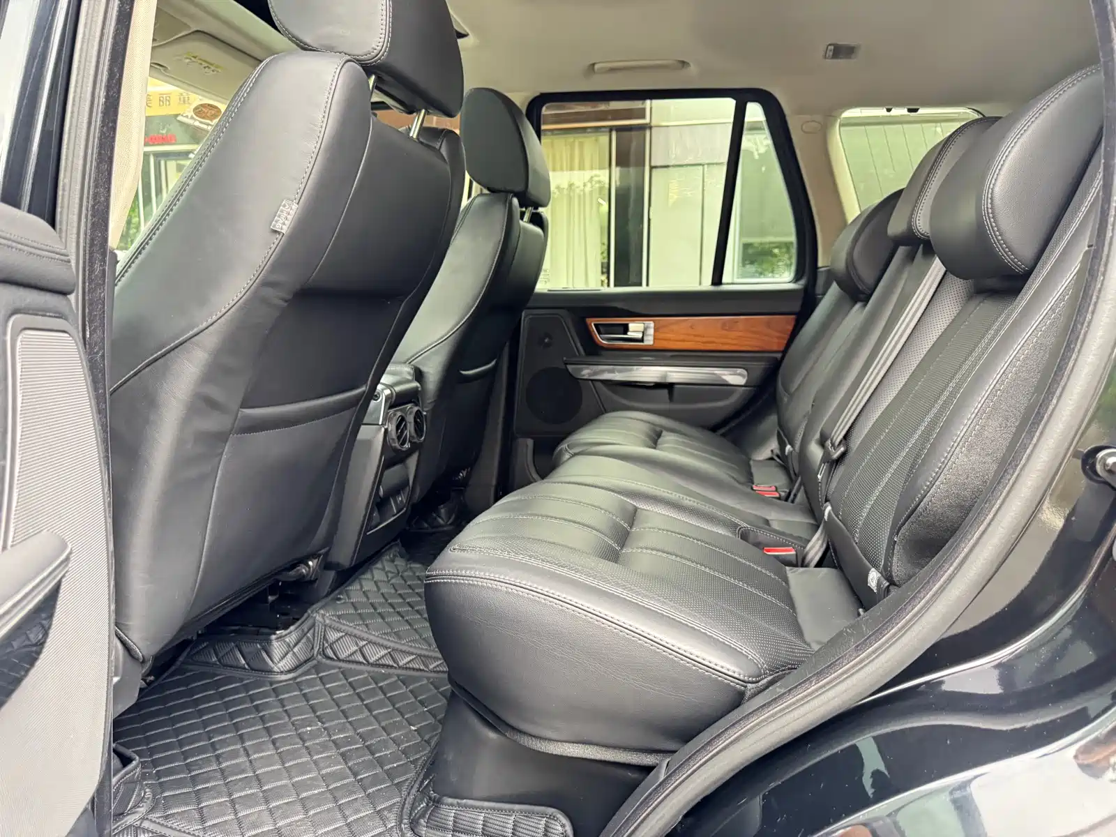 Photo 13 - Land Rover Range Rover Sport