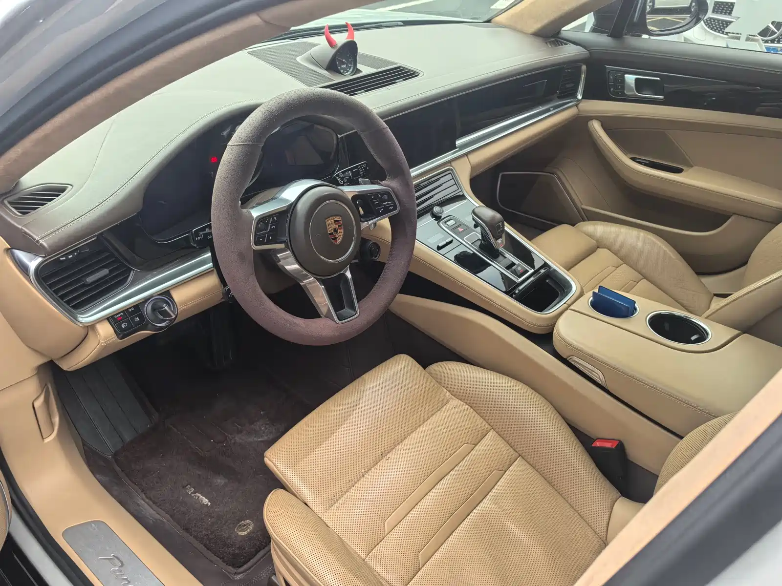 Photo 5 - Porsche Panamera