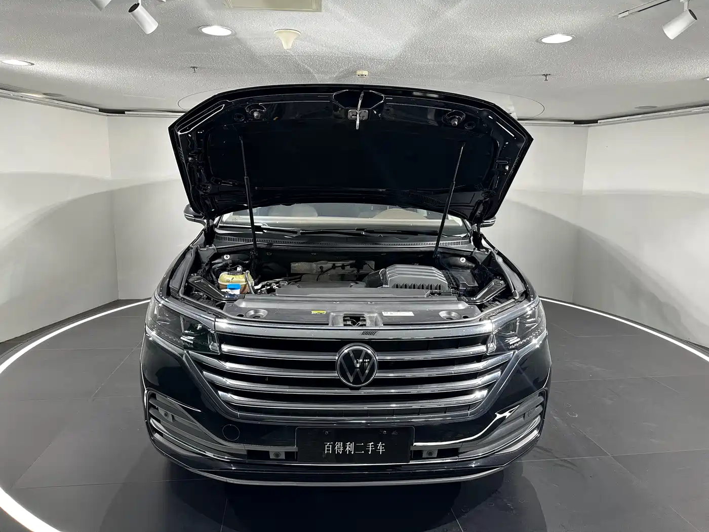 Volkswagen Viloran 2022 380TSI Premium Edition фото 14