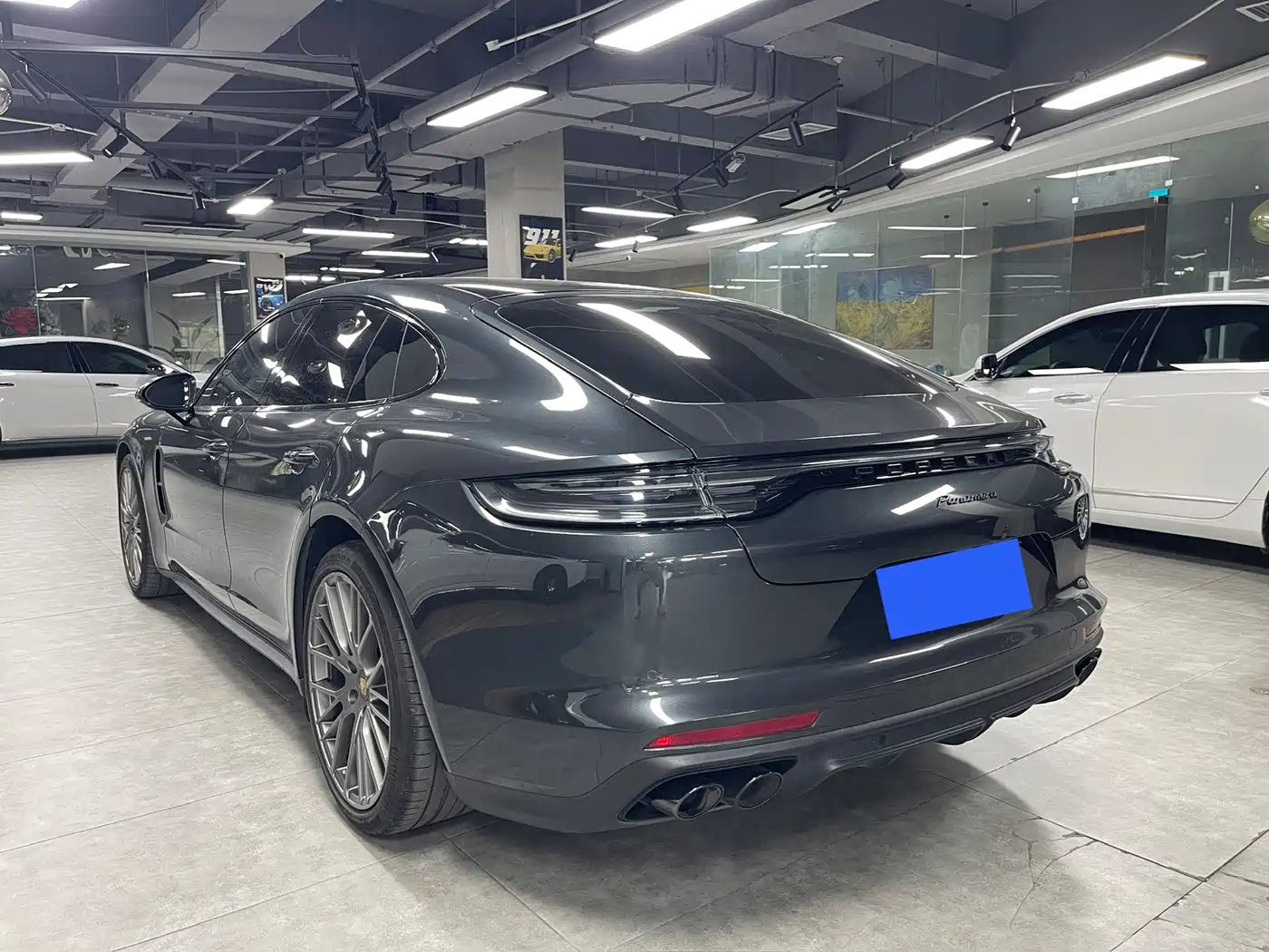 Porsche Panamera 2023 Panamera 2.9T Platinum Edition фото 4