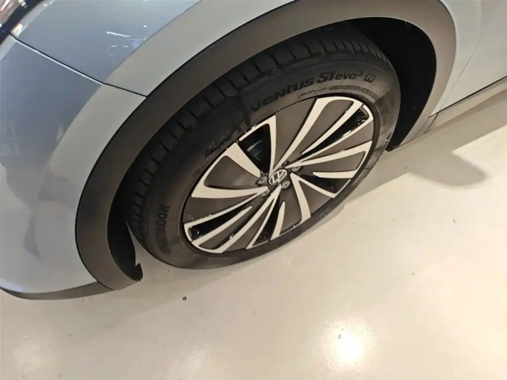 Volkswagen ID.4 X 2022 Pure Long Range Edition фото 23