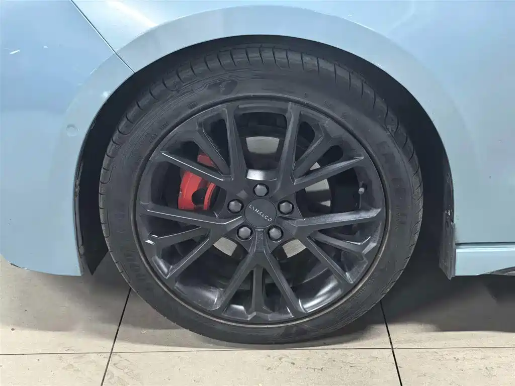 Lynk & Co 03 2021 1.5TD DCT Jin Pro фото 8