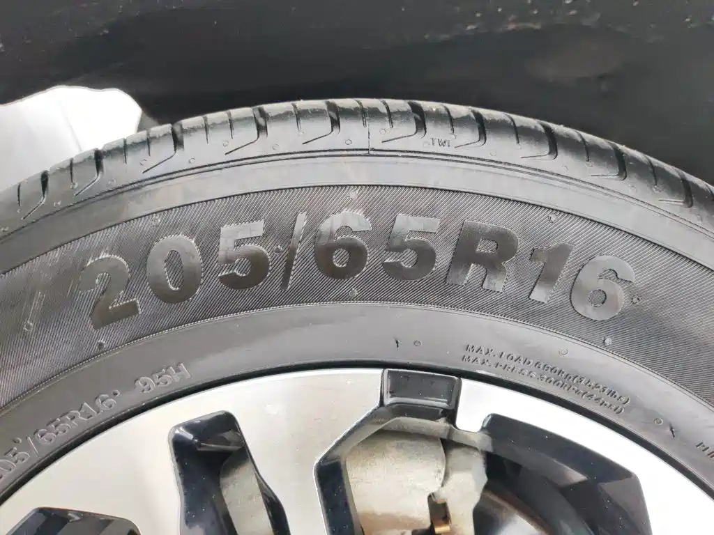 Bisu Auto Bisu T3 2021 2017 1.3T Manual Luxury