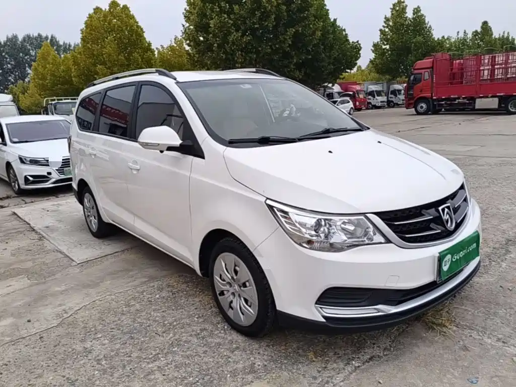 Baojun 730 2021 2019 1.5L Manual Value Edition 7-Seater China VI