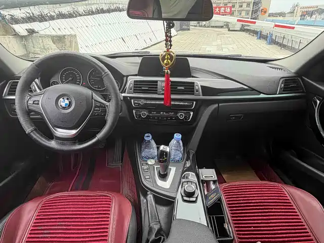 BMW 3 Series 2018 320Li Fashion Style — фото 5