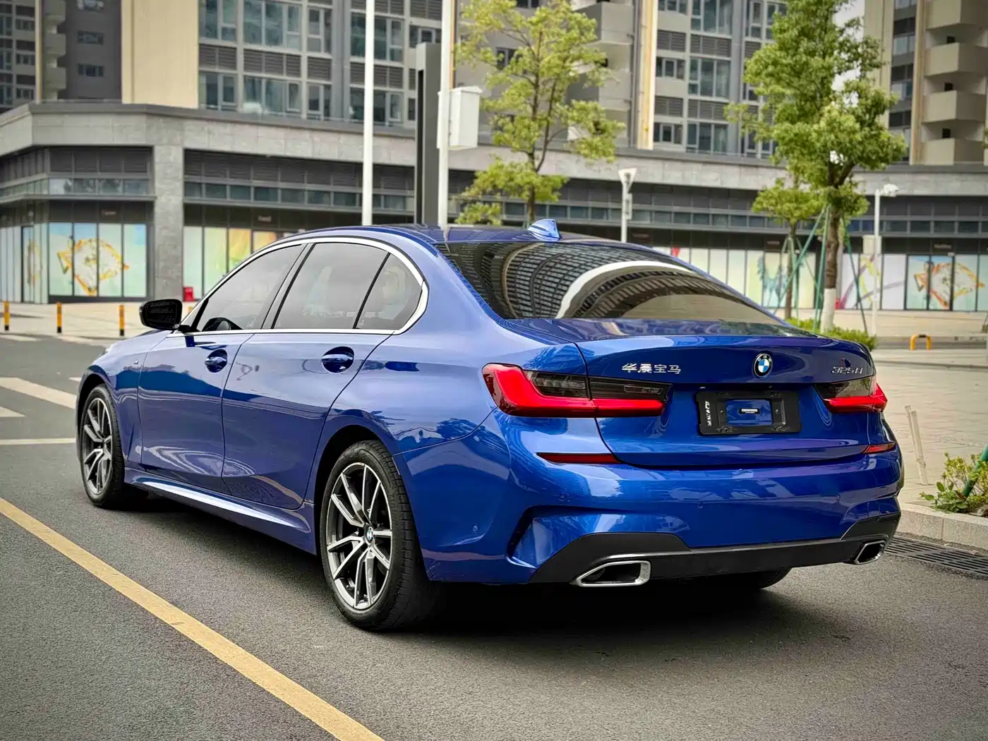 BMW 3 Series 2020 325Li M Sport Package фото 14
