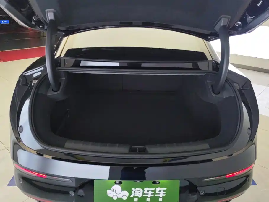 ZEEKR 007 2024 2025 Long Range RWD Smart Driving 100kWh