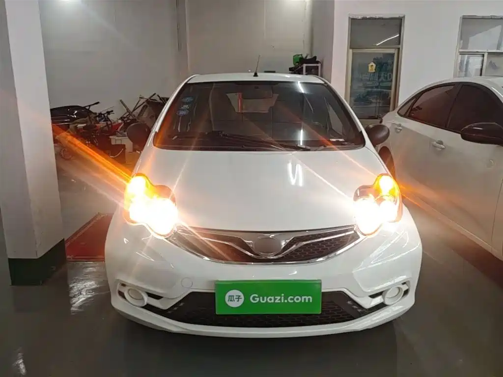 BYD F0 2015 1.0L AMT Xuan Cool Edition фото 3