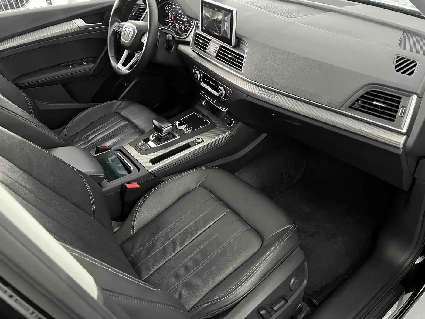 Audi Q5L 2020 45 TFSI Exclusive Fashion фото 25