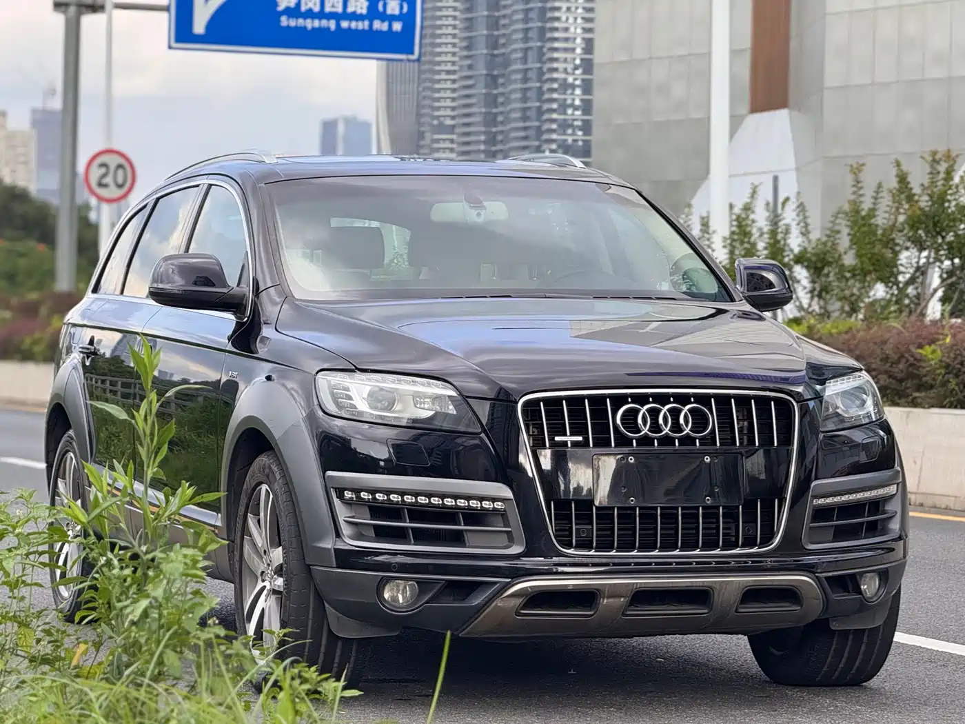 Фото 5 - Audi Q7